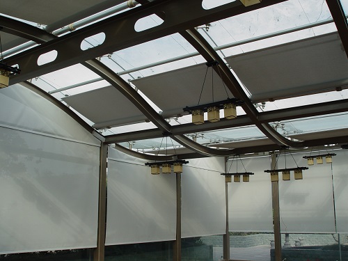 Canopy curtain
